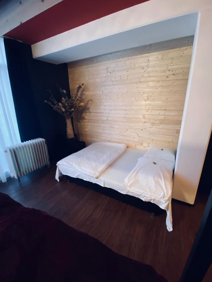 Anno Hotell Almere Exteriör bild